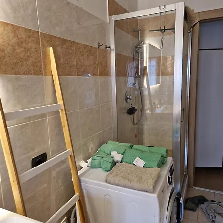 Apartment Large Bright - Strategic Location Mailand
