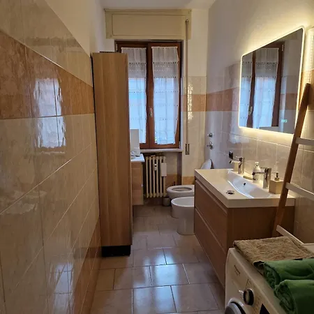 Large Bright - Strategic Location * Mailand