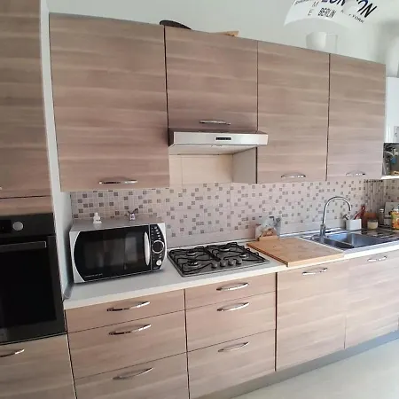 Apartman Large Bright - Strategic Location